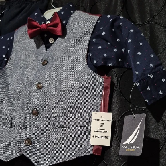 NAUTICA Starry Night Vest and Bow Tie Set NWT - Picture 2 of 6